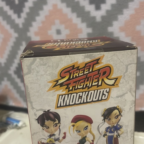 Hot topic exclusive street fighter knockouts Chun-Li - Picture 7 of 7